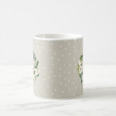 Sweet Greenery Wreath and Greige Dots Monogram Kaffeetasse (Mittel)