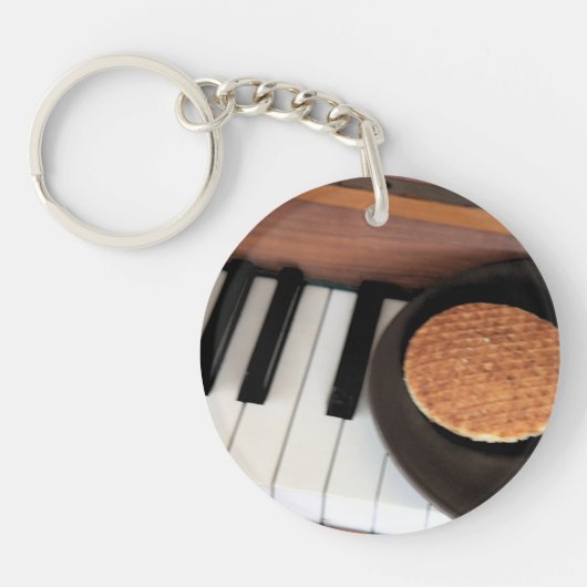 Sweet Harmony – Stroopwafel on Piano Key Holder Schlüsselanhänger (Vorderseite)
