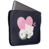 Sweet Kitty Cat Schlafen mit einem großen rosa Her Laptopschutzhülle (Vorne Rechts)