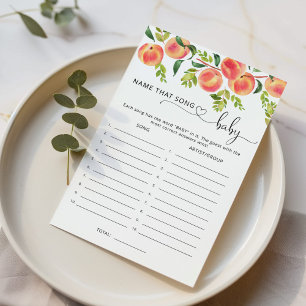 Sweet kleinen Pfirsichname, der das Baby-Spiel spi