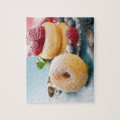 Sweet Leckerei Raspberry Blueberry Dusted Donuts Puzzle (Vertikal)