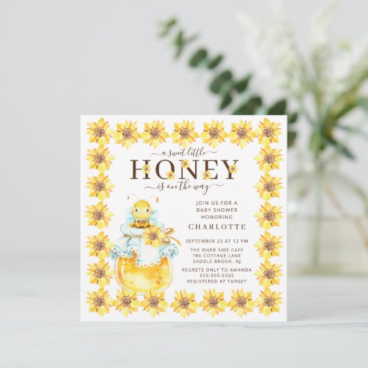 Sweet Little Honey Bee Baby Shower Einladung (Stehend Vorderseite)