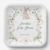 Sweet Meadow Bunny & Wildflowers Baby Shower Pappteller (Vorderseite)