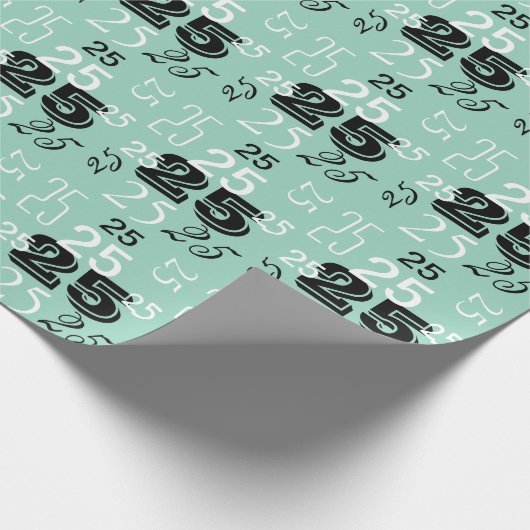 Sweet Mint Schwarz-weiße Zahlen Personalisiert Geschenkpapier (Ecke)