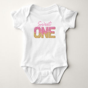 Sweet One Baby Girl zum ersten Geburtstag Strampler
