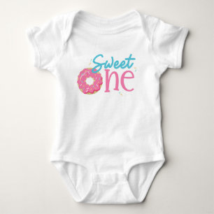 Sweet One Donut Baby Girl zum ersten Geburtstag Strampler