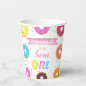 Sweet One Donut Birthday Einladung Papier Teller R Pappbecher (Vorderseite)