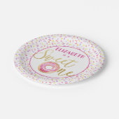 Sweet One Donut Birthday Pink Sprinkles Pappteller (Schrägansicht)