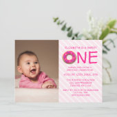 Sweet One Donut Girl 1. Geburtstag Foto Einladung (Stehend Vorderseite)