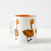 Sweet Orange Halloween Swan Zweifarbige Tasse (Vorderseite Links)