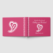 Sweet Paisley Hearts in Raspberry Gästebuch (Voll)