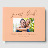 Sweet Peach Couple Foto Sommerhochzeit Gästebuch (Vorderseite)