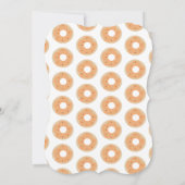 Sweet Pumpkin Sprinkle Donut Birthday Einladung (Rückseite)