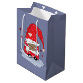Sweet Red Gnome Blue Gray Gift Bag Mittlere Geschenktüte (Vorderseite Schrägansicht)