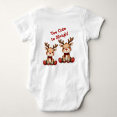 Sweet Reindeer Pair in Holiday Snowfall Baby Strampler (Rückseite)