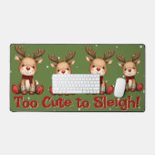 Sweet Reindeer Pair in Holiday Snowfall Schreibtischunterlage (Tastatur & Maus)