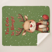 Sweet Reindeer Pair in Holiday Snowfall Sherpadecke (Vorderseite (Horizontal))