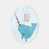 Sweet Seasons Peppermint Narwhal Ornament Aus Metall (Vorderseite links)