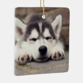 Sweet Siberian Husky Puppy Keramikornament (Rechts)