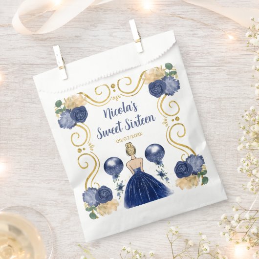 Sweet Sixteen Blonde Princess in Navy Blue Geschenktütchen (Ausgeschnitten)