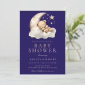 Sweet Sleeping Bear Midnight Blue Baby Dusche Einladung (Stehend Vorderseite)