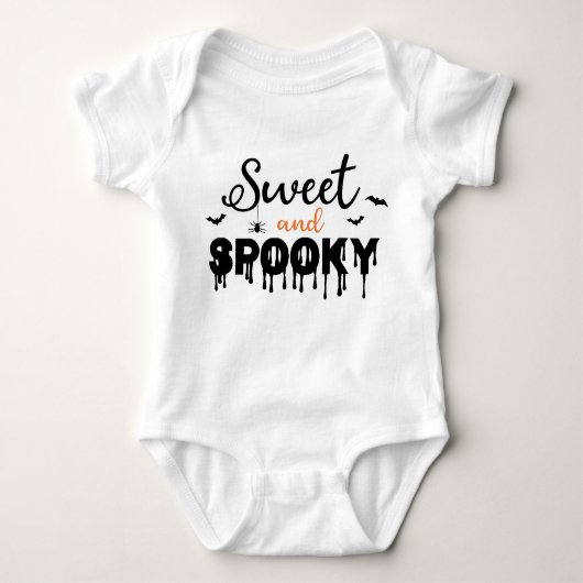 Sweet Spooky Halloween Bat Orange Black Typografy Baby Strampler (Vorderseite)