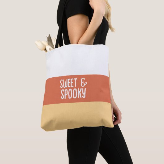 Sweet & Spooky Tasche (Von Nahem)
