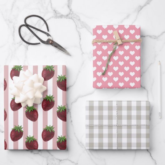 Sweet Strawberry Gingham Liebe Wrapping Paper Shee Geschenkpapier Set (Vorderseite)
