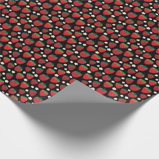 Sweet Strawberry Pattern auf schwarz Geschenkpapier (Ecke)