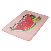 Sweet Summer Time | Wasserfarbene Wassermelone Badematte (Schrägansicht)