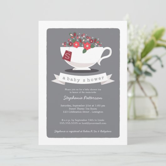 Sweet Teacup & Red Floral Baby Dusche Einladung (Stehend Vorderseite)