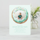 Sweet Time Pastel Green Donut Geburtstag Einladung (Stehend Vorderseite)