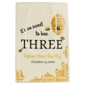 Sweet To Bee Three Third Birthday Bees Honeycomb Mittlere Geschenktüte (Vorderseite)