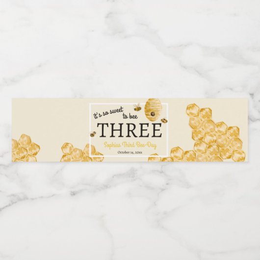 Sweet To Bee Three Third Birthday Bees Honeycomb Wasserflaschenetikett (Einzelnes Label)