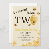 Sweet to Bee Two Honeycomb Bees Second Birthday Einladung (Vorne/Hinten)