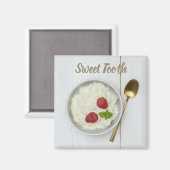 Sweet Tooth Reis Pudding mit Himbeeren Nachtisch Magnet (Vorderseite/Rückseite)