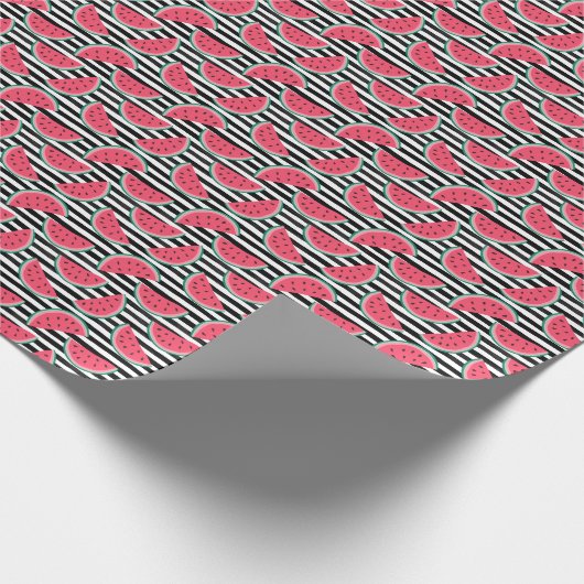 Sweet Watermelon on Stripes Black & White Muster Geschenkpapier (Ecke)