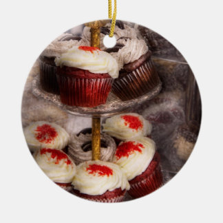 Sweet - Wie viel kostet der Kuchen im Fenster? Keramikornament