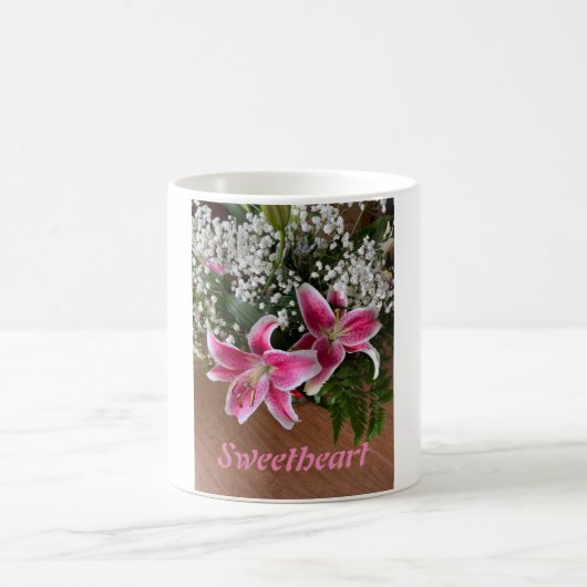 Sweetheart, Stargazer Lilies Kaffeetasse (Mittel)