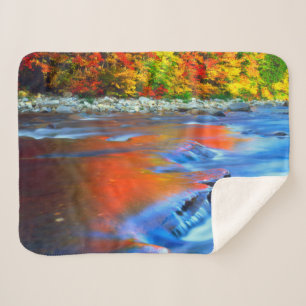 Swift River mit herbstlichen Farben Sherpadecke
