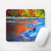 Swift River reflektiert Herbstfarben Mousepad (Mit Mouse)