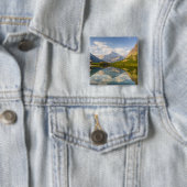 Swiftcurrent Lake mit Many Glacier Hotel und Button (Beispiel)