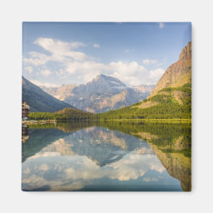 Swiftcurrent Lake mit Many Glacier Hotel und Magnet