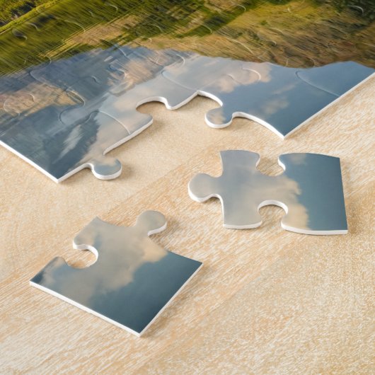 Swiftcurrent Lake mit vielen Glacier Hotels und Puzzle (Seite)