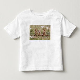 Swiftfuchs (Vulpes velox) Weibchen mit Jungen bei Kleinkind T-shirt