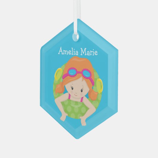 Swim Team Redhead Girl Niedliches Personalisiertes Ornament Aus Glas (Vorderseite Links)