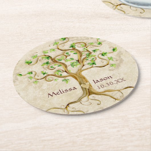 Swirl Tree Roots Personalisierte Hochzeitskunst an Runder Pappuntersetzer (Angewinkelt)