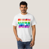 Swish mit Regenbogen farbigen Buchstaben T-Shirt (Vorne ganz)