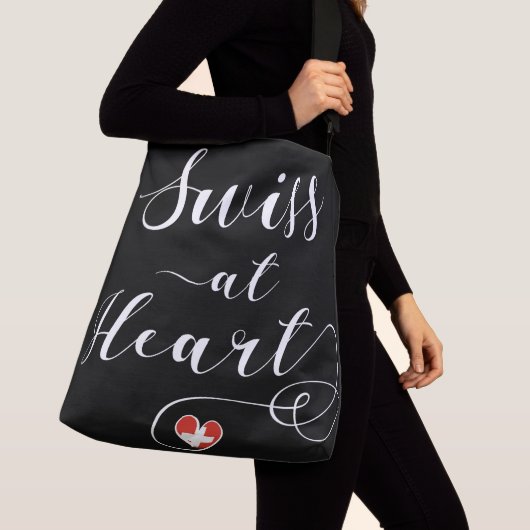 Swiss At Heart, Schweiz Tragetaschen Mit Langen Trägern (Von Nahem)