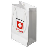 Switzerland and Swiss Flag Personalized Kleine Geschenktüte (Vorderseite Schrägansicht)